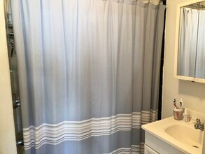 337 Beacon St, Unit 6 in Boston, MA - Building Photo - Building Photo