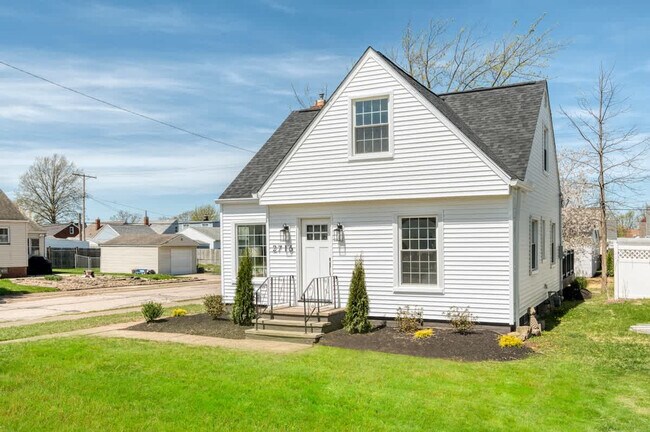 2716 Lincoln Ave in Parma, OH - Building Photo - Building Photo