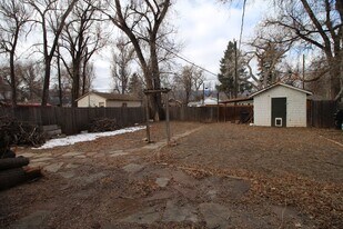 422 N Cedar St in Colorado Springs, CO - Building Photo