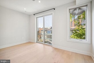 2466 Ontario Rd NW-Unit -4 in Washington, DC - Building Photo - Building Photo