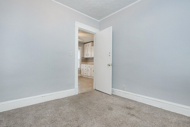 2811 Henninger Rd in Cleveland, OH - Building Photo - Building Photo