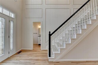 6415 Sterling Dr in Suwanee, GA - Building Photo - Building Photo