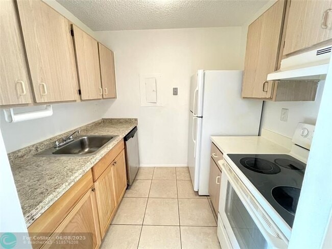 property at 1101 Benoist Farms Rd