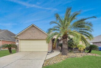 8719 Sailing Dr in Humble, TX - Building Photo - Building Photo