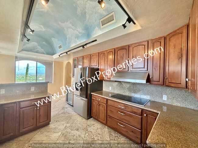 2100 N Vía De Suenos in Tucson, AZ - Building Photo - Building Photo