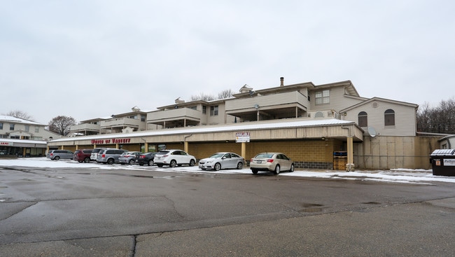 11-52 Glacier Edge Sq