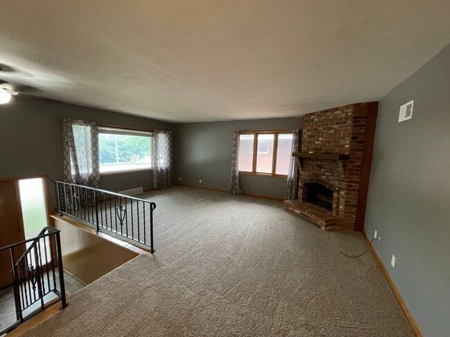 820 S 70th St in Lincoln, NE - Building Photo - Building Photo