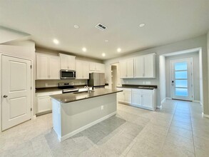 3247 Feather Hvn Pl in Brandon, FL - Foto de edificio - Building Photo
