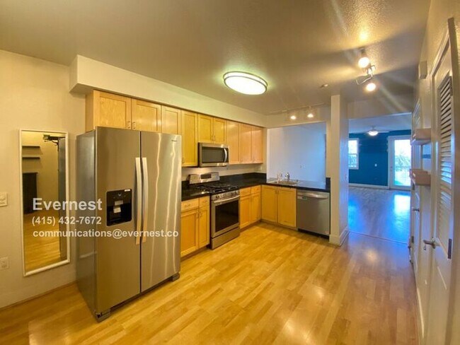 1528 Brunswig Ln in Emeryville, CA - Building Photo - Building Photo