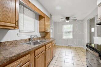3224 Patricia Dr in Louisville, KY - Building Photo - Building Photo