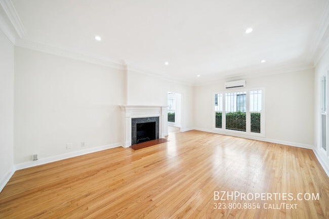 451 N Sycamore Ave in Los Angeles, CA - Building Photo - Building Photo