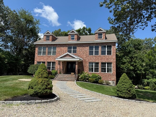 property at 9 Bagnall Ave