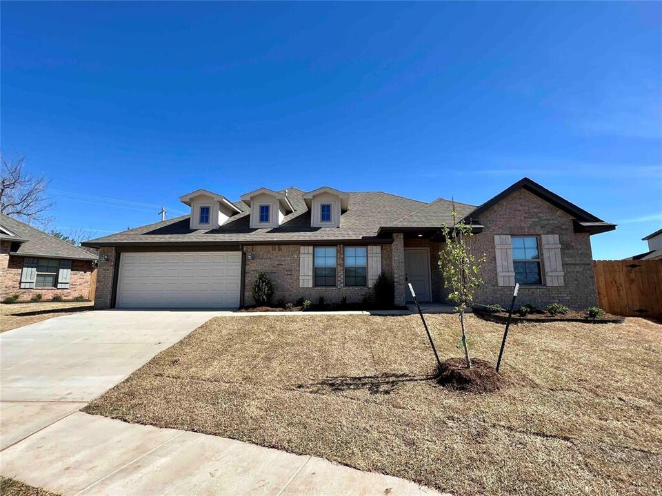 504 NW 176th St in Edmond, OK - Building Photo
