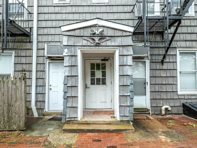 316-324-324 Sea Cliff Ave in Sea Cliff, NY - Building Photo - Building Photo