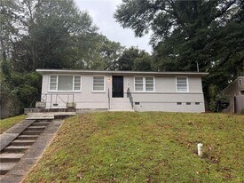 3127 Latona Dr SW in Atlanta, GA - Building Photo