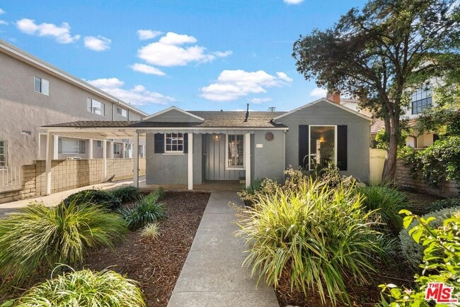 property at 4033 Lincoln Ave