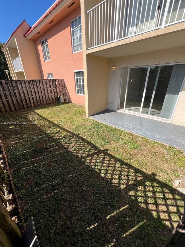 5241 Geneva Ct in Doral, FL - Building Photo - Building Photo