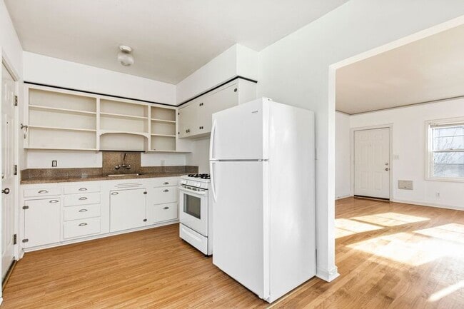 property at 931 NE Alberta St