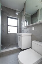 119 Highland Ave, Unit 26 in Somerville, MA - Foto de edificio - Building Photo