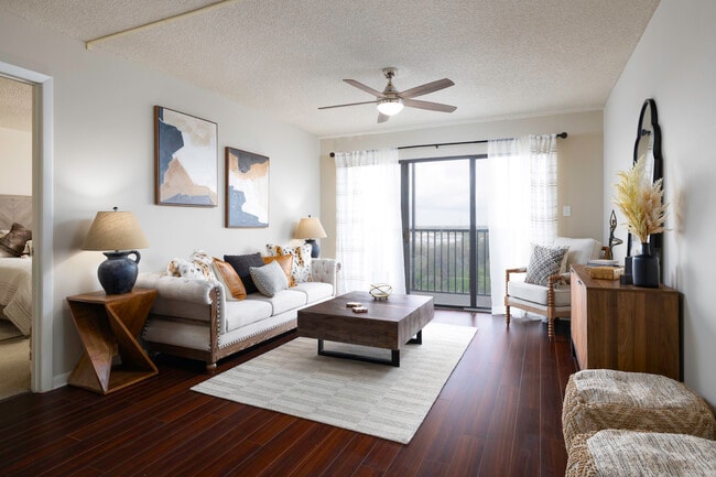 The Lenox at Merritt Island in Merritt Island, FL - Foto de edificio - Interior Photo