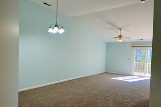 6219 Michelas Bay Ln in Wilmington, NC - Foto de edificio - Building Photo