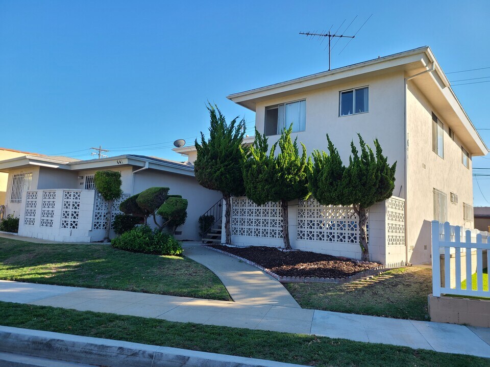 641 Border Ave, Unit 2 in Torrance, CA - Foto de edificio