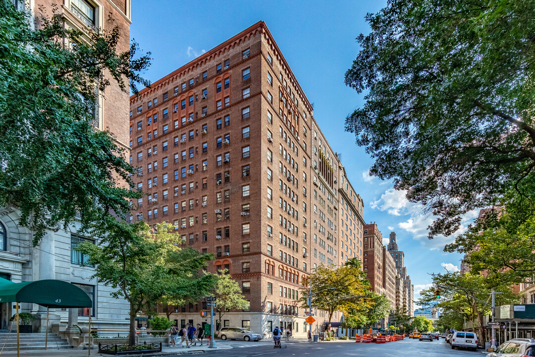 41 Fifth Ave in New York, NY - Foto de edificio