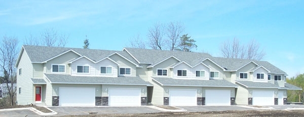 Willowbrook Townhomes in Mankato, MN - Building Photo - Building Photo