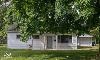 290 Ardmoor Dr in Whiteland, IN - Building Photo