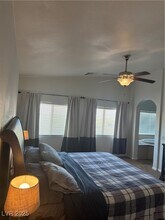 8126 Minots Ledge Ave in Las Vegas, NV - Building Photo - Building Photo