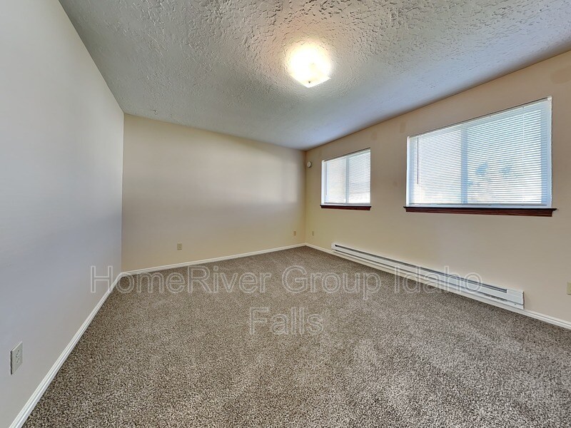 2101 Meppen Dr in Idaho Falls, ID - Building Photo