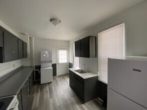 648 W College Ave in York, PA - Foto de edificio - Building Photo