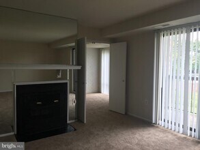 10028 Stedwick Rd in Gaithersburg, MD - Building Photo - Building Photo