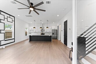 4303 Buck St in Houston, TX - Building Photo - Building Photo