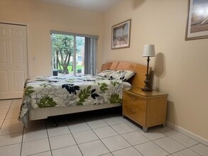 8235 Mulligan Cir in Port St. Lucie, FL - Building Photo - Building Photo