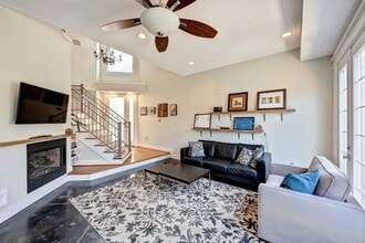 511 W 22nd St in Houston, TX - Building Photo - Building Photo