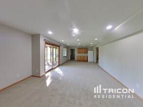 3420 Olive Ln N in Plymouth, MN - Building Photo - Building Photo