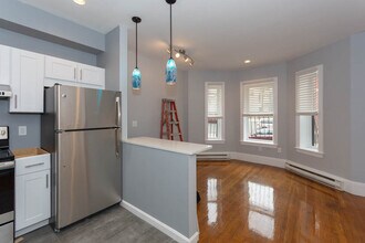 6 Moreland St, Unit 1 in Boston, MA - Building Photo - Building Photo