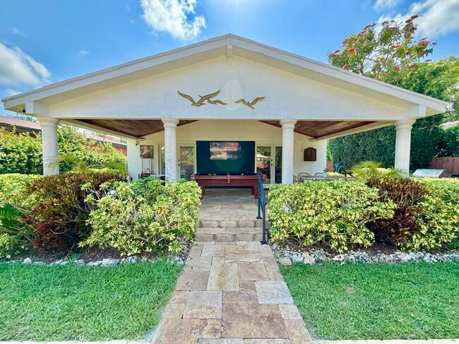 510 NE 8th Ave in Fort Lauderdale, FL - Building Photo - Building Photo