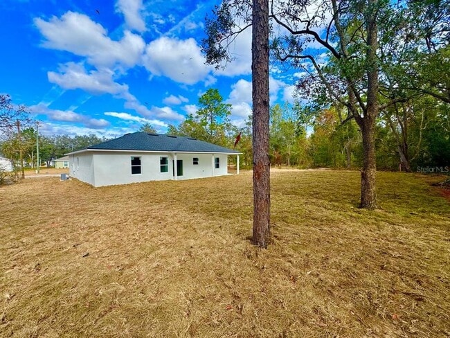 228 W Brimson Pl in Citrus Springs, FL - Building Photo - Building Photo