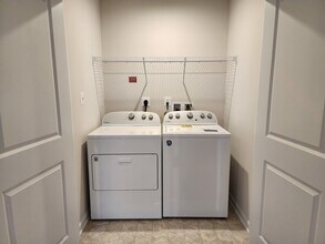 183 Presidents Pointe Ave in Ranson, WV - Building Photo - Building Photo