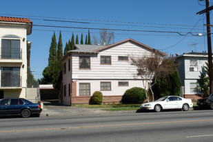 14763 Vanowen St Apartments