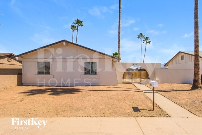 property at 5213 S 47th Pl