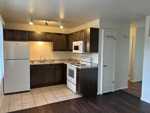 1200 Lanny Ave in Clarkdale, AZ - Foto de edificio - Building Photo