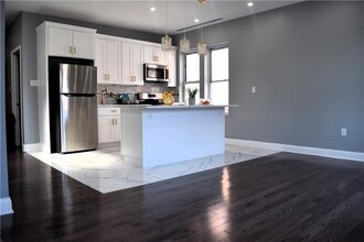 1364 E 38th St in Brooklyn, NY - Building Photo - Building Photo