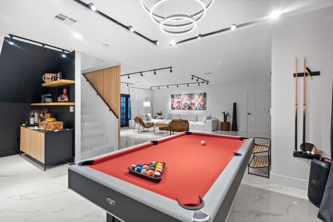 516 Royal Plaza Dr in Fort Lauderdale, FL - Building Photo - Building Photo