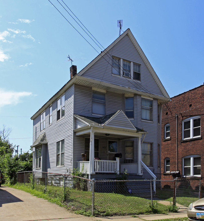 1422 W 84th St in Cleveland, OH - Building Photo