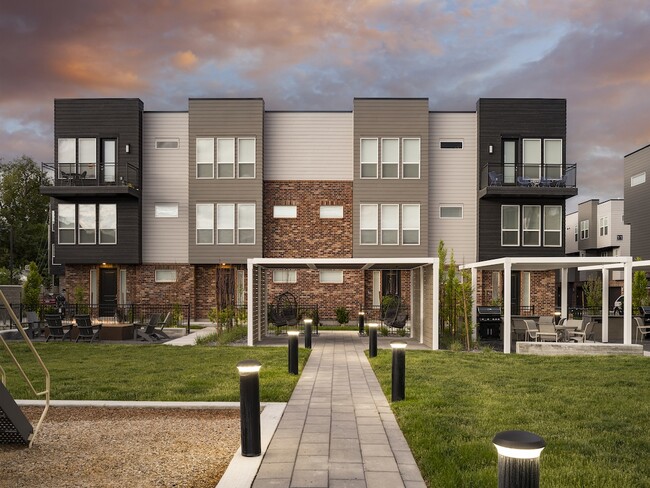 The Hudson Townhomes in Salt Lake City, UT - Foto de edificio - Building Photo