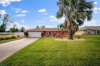 2720 SW 11th Pl in Cape Coral, FL - Building Photo - Building Photo