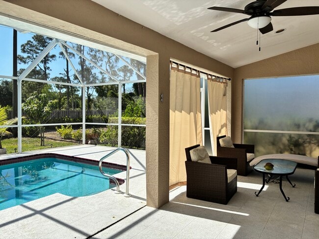 828 Belville Blvd in Naples, FL - Building Photo - Building Photo